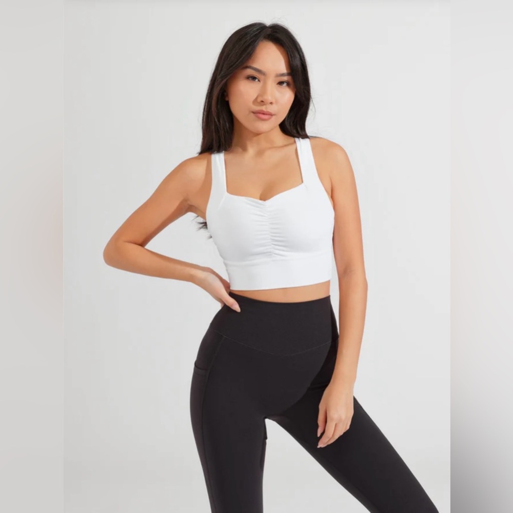 BuffBunny - Bloom sports bra